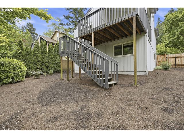 5403 Sw VACUNA St, Portland, OR 97219