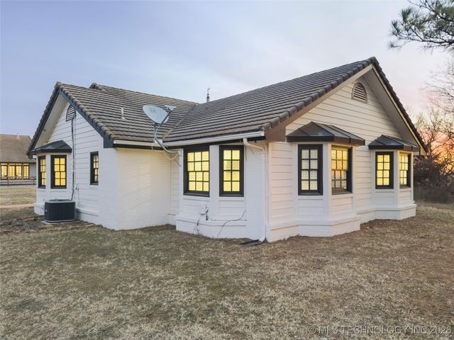 38009 US Hwy 75, Ramona, OK 74061