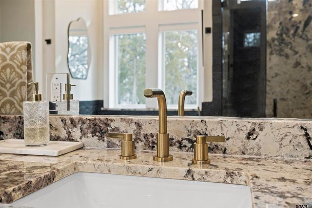 23316 FM 1995, Lindale, TX 75771