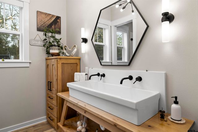 23316 FM 1995, Lindale, TX 75771