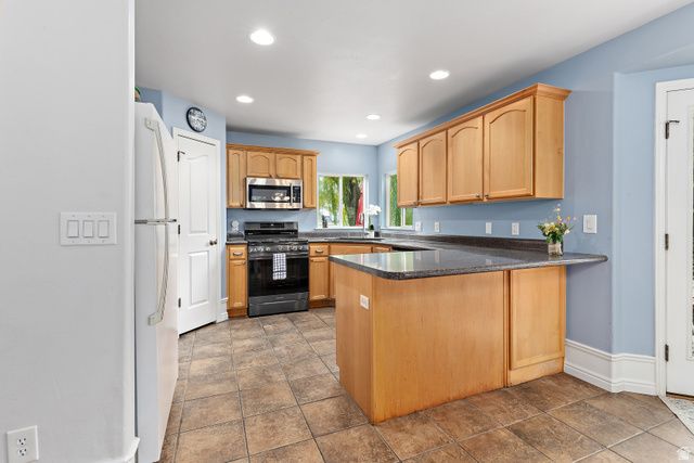 5446 W MOSS ROSE CT, Herriman, UT 84096
