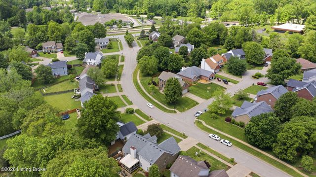 13510 Saddlecreek Dr, Louisville, KY 40245