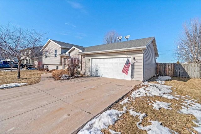 80 KOPE AVENUE, Oshkosh, WI 54901