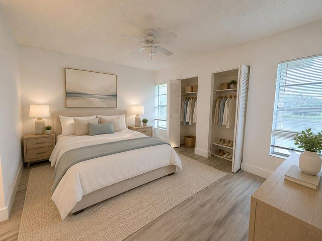 918 TWIN LAKES Drive 8-M, Coral Springs, FL 33071