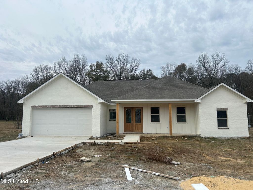 2321 N Pine Lea Drive, Jackson, MS 39209