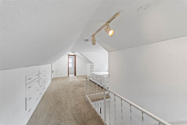 1238 Broad Street, Des Moines, IA 50315