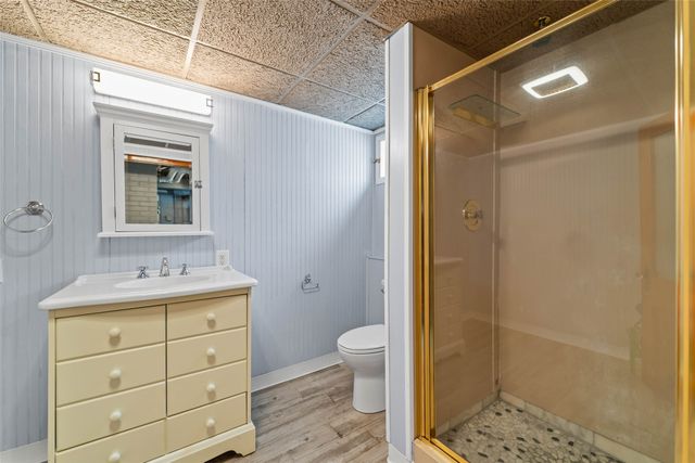 1238 Broad Street, Des Moines, IA 50315