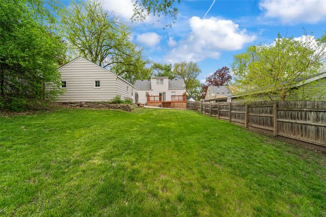 1238 Broad Street, Des Moines, IA 50315