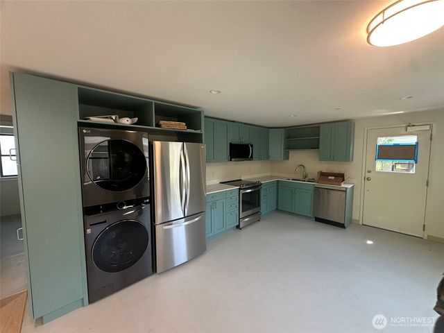 228 21st Avenue E, Seattle, WA 98112