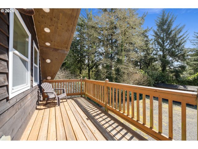1993 MYRTLE Ave, Netarts, OR 97143
