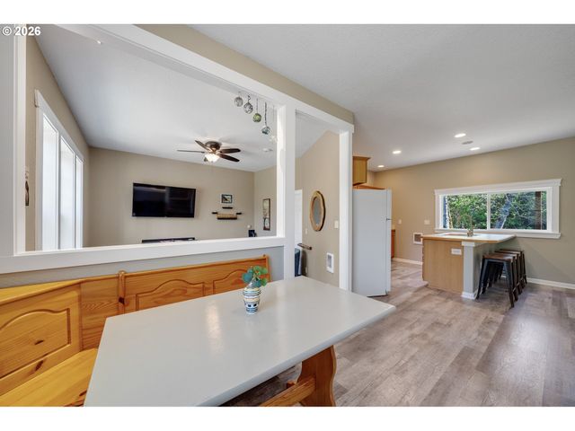 1993 MYRTLE Ave, Netarts, OR 97143