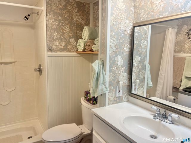 20 Robin Road, Colchester, CT 06415