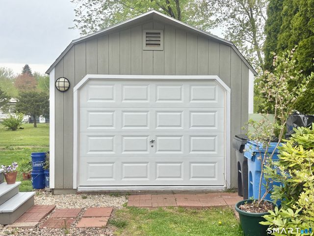 20 Robin Road, Colchester, CT 06415