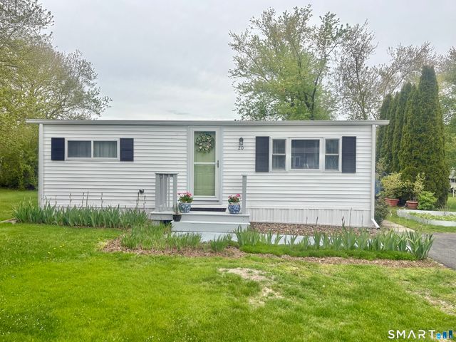 20 Robin Road, Colchester, CT 06415