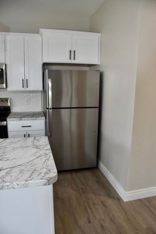 16618 KLINTON DR, Boonville, MO 65233