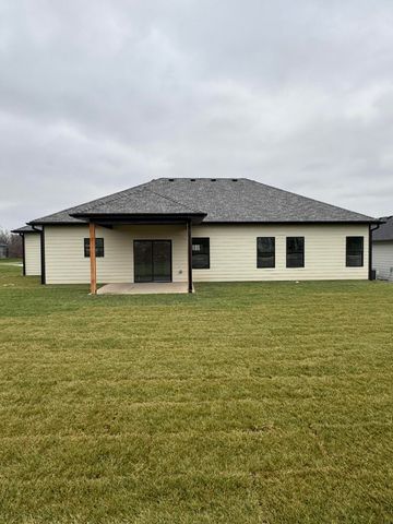 16618 KLINTON DR, Boonville, MO 65233