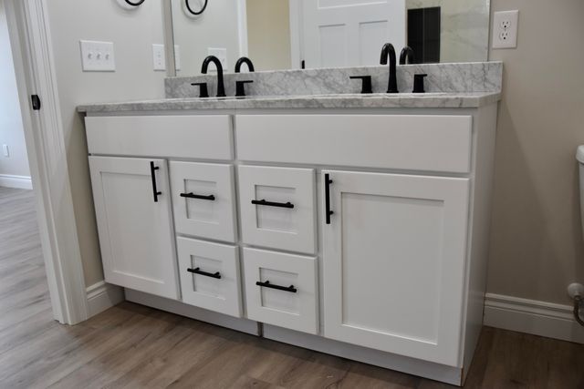 16618 KLINTON DR, Boonville, MO 65233