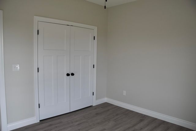 16618 KLINTON DR, Boonville, MO 65233