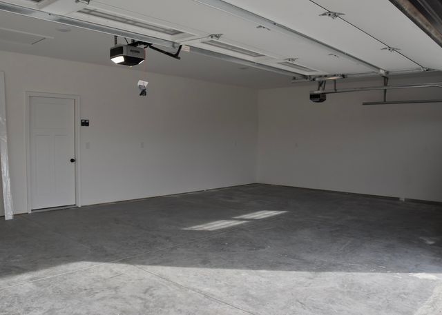 16618 KLINTON DR, Boonville, MO 65233