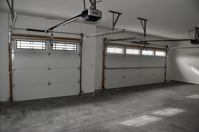 16618 KLINTON DR, Boonville, MO 65233