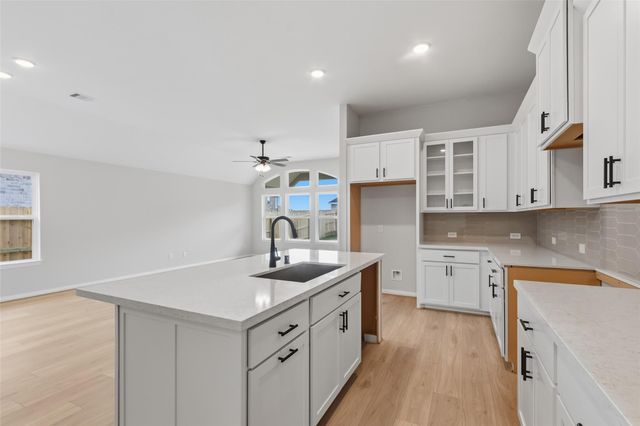 530 Stream Bend Way, Rosenberg, TX 77471
