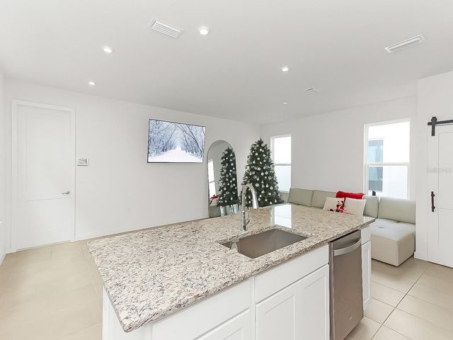 2022 EDUCATION STREET, Magnolia Square, FL 34771