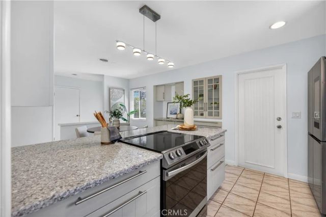 15802 Tullow Lane, Huntington Beach, CA 92647