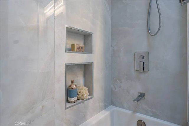 15802 Tullow Lane, Huntington Beach, CA 92647