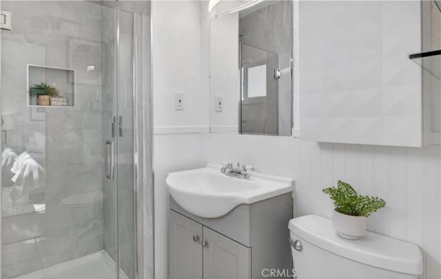 15802 Tullow Lane, Huntington Beach, CA 92647