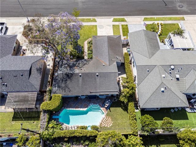 15802 Tullow Lane, Huntington Beach, CA 92647