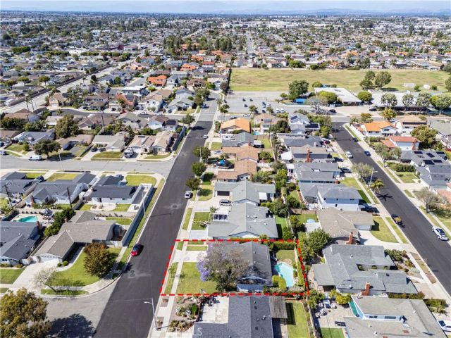 15802 Tullow Lane, Huntington Beach, CA 92647