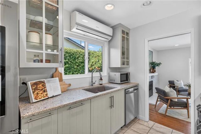 15802 Tullow Lane, Huntington Beach, CA 92647