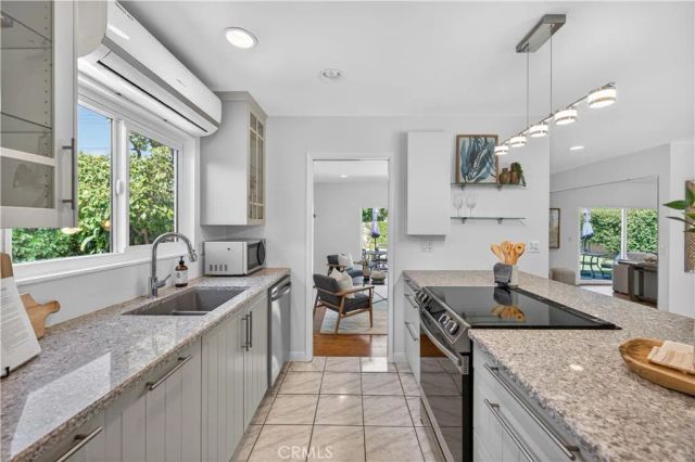 15802 Tullow Lane, Huntington Beach, CA 92647
