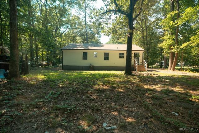 4115 McIlwaine Dr, Dinwiddie, VA 23803