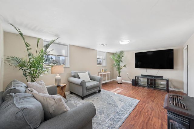 9240 W 93rd Avenue, St. John, IN 46373