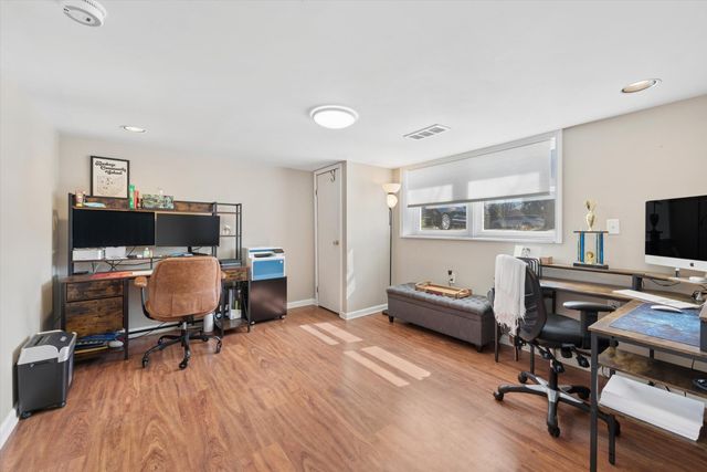 9240 W 93rd Avenue, St. John, IN 46373