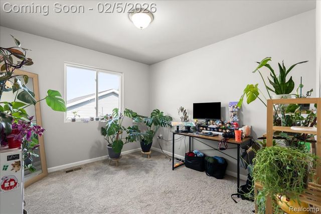 3071 Ivy Wood, Howell, MI 48855