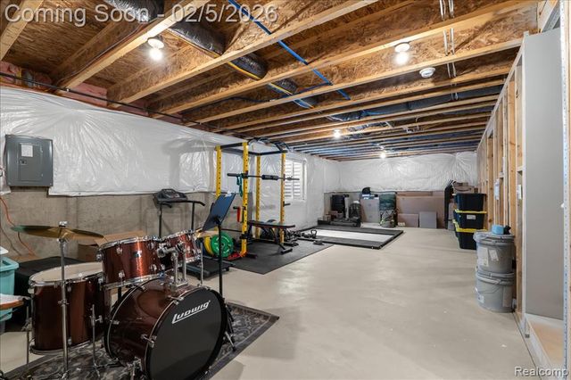 3071 Ivy Wood, Howell, MI 48855