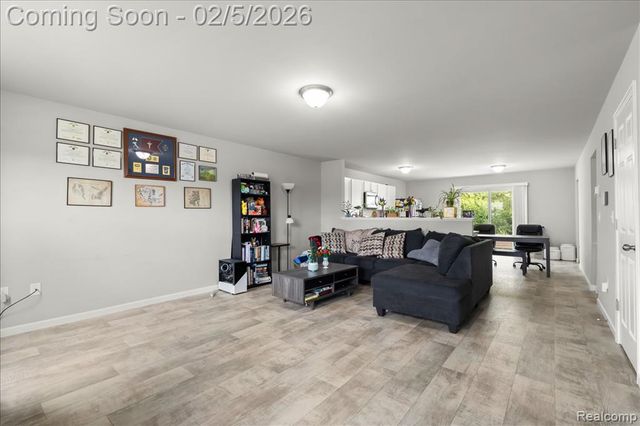 3071 Ivy Wood, Howell, MI 48855