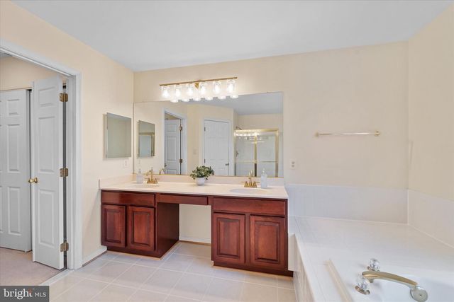 837 MACALISTER DR SE, Leesburg, VA 20175