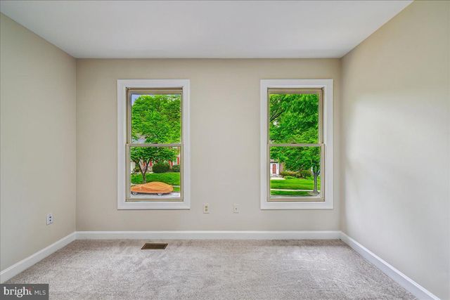 10611 FOXLAKE DR, Bowie, MD 20721