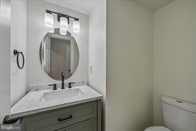 10611 FOXLAKE DR, Bowie, MD 20721