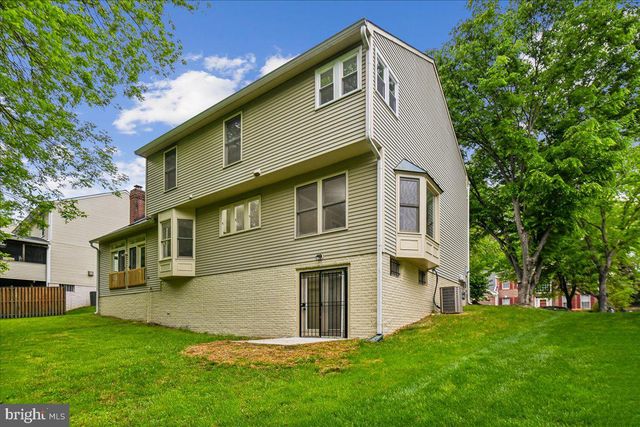 10611 FOXLAKE DR, Bowie, MD 20721