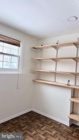 6033 JOUST LN, Alexandria, VA 22315