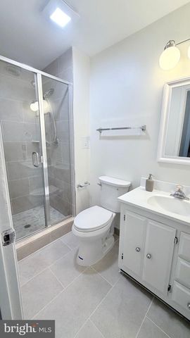 6033 JOUST LN, Alexandria, VA 22315