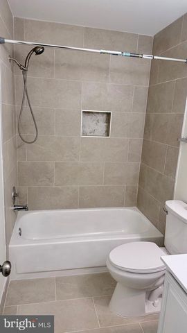 6033 JOUST LN, Alexandria, VA 22315