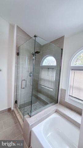 6033 JOUST LN, Alexandria, VA 22315