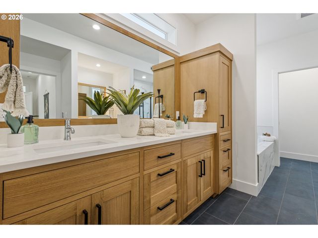 1248 PARKSIDE Ave, Forest Grove, OR 97116