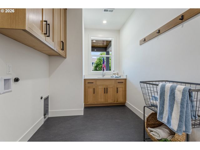 1248 PARKSIDE Ave, Forest Grove, OR 97116
