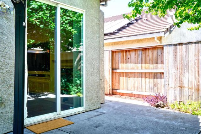 10874 Arrowood Dr, Stockton, CA 95219